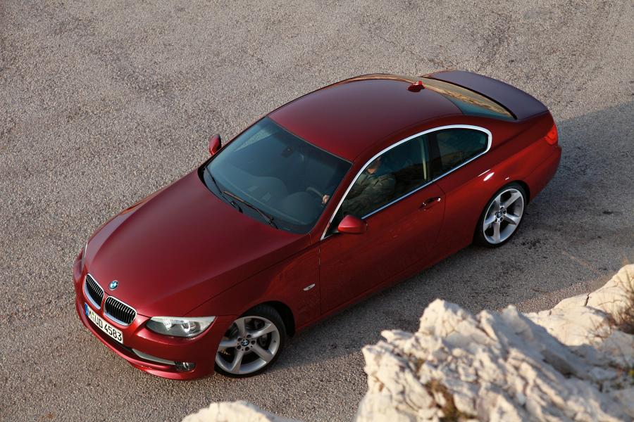  BMW 3-Series Coupe 2011 года  (фото 14 из 24)